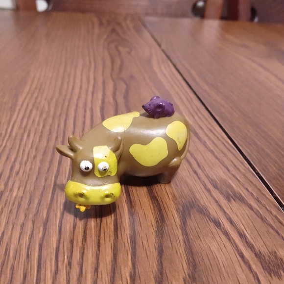 B. Toys – Baa-Baa-Barn Musical Farm Set - Picture 2 of 8